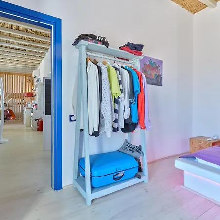 Blue & In Luxury Parikia (Paros)