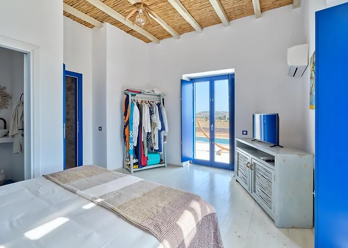 Blue & In Luxury Feriehus Glifades